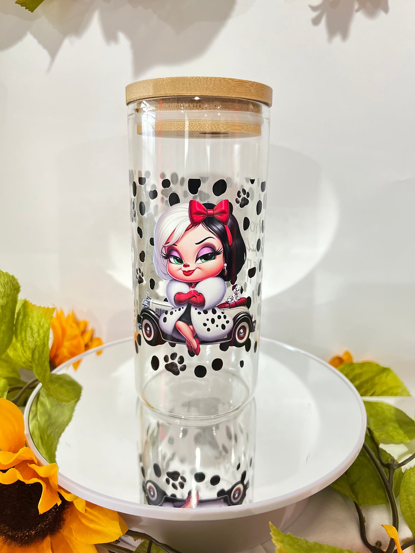 Cruela and Dalmatians Libby Cup with Bamboo lid (20 Oz) and glass straw!